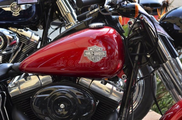 harley-davidson-kraftstofftank-40506560.jpg