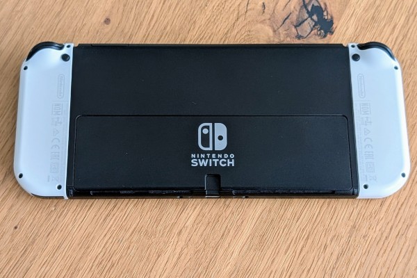Switch OLED 2.jpg