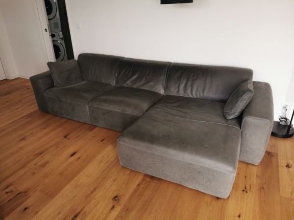 sofa1.jpg