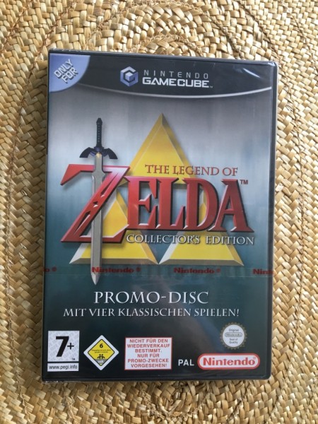 Zelda_Collectors_Edition_1.jpeg