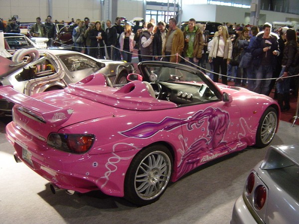 Honda_S2000_pink_in_2Fast2Furious.jpg