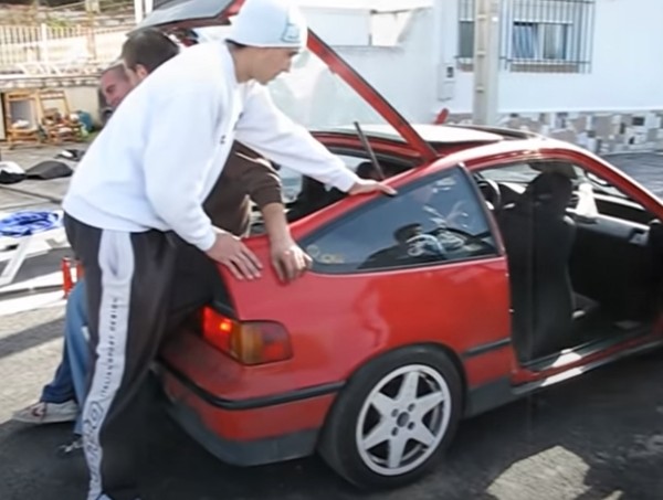 Image CRX-Fahrer.jpg